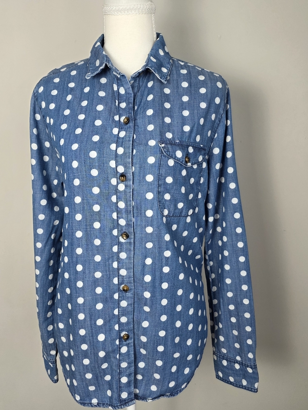 BDG Womens Polka Dot Chambray Shirt Button Down Blue Size M Casual - Picture 2 of 10